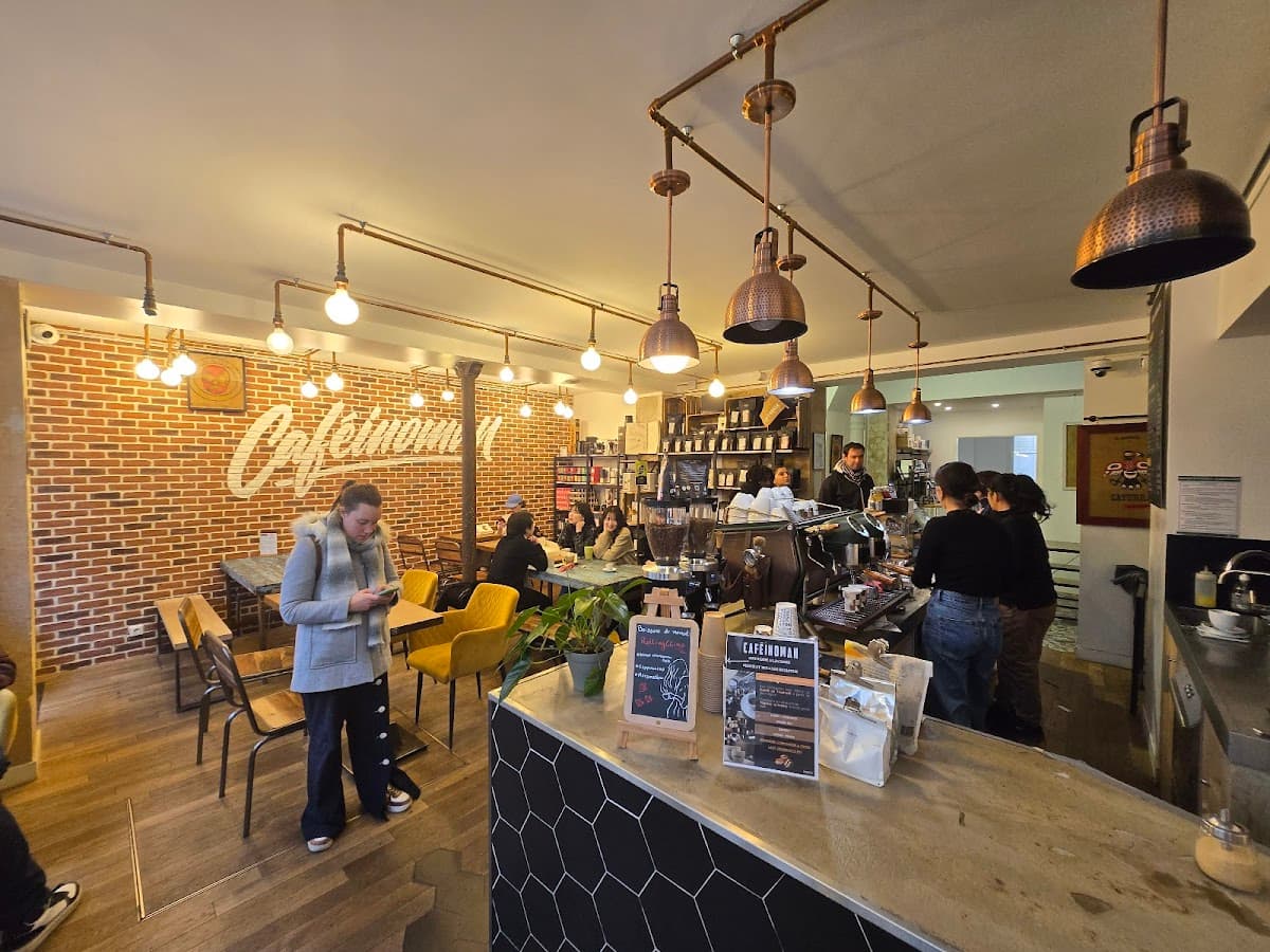 Caféinoman — specialty coffee shop in Paris (photo 1)