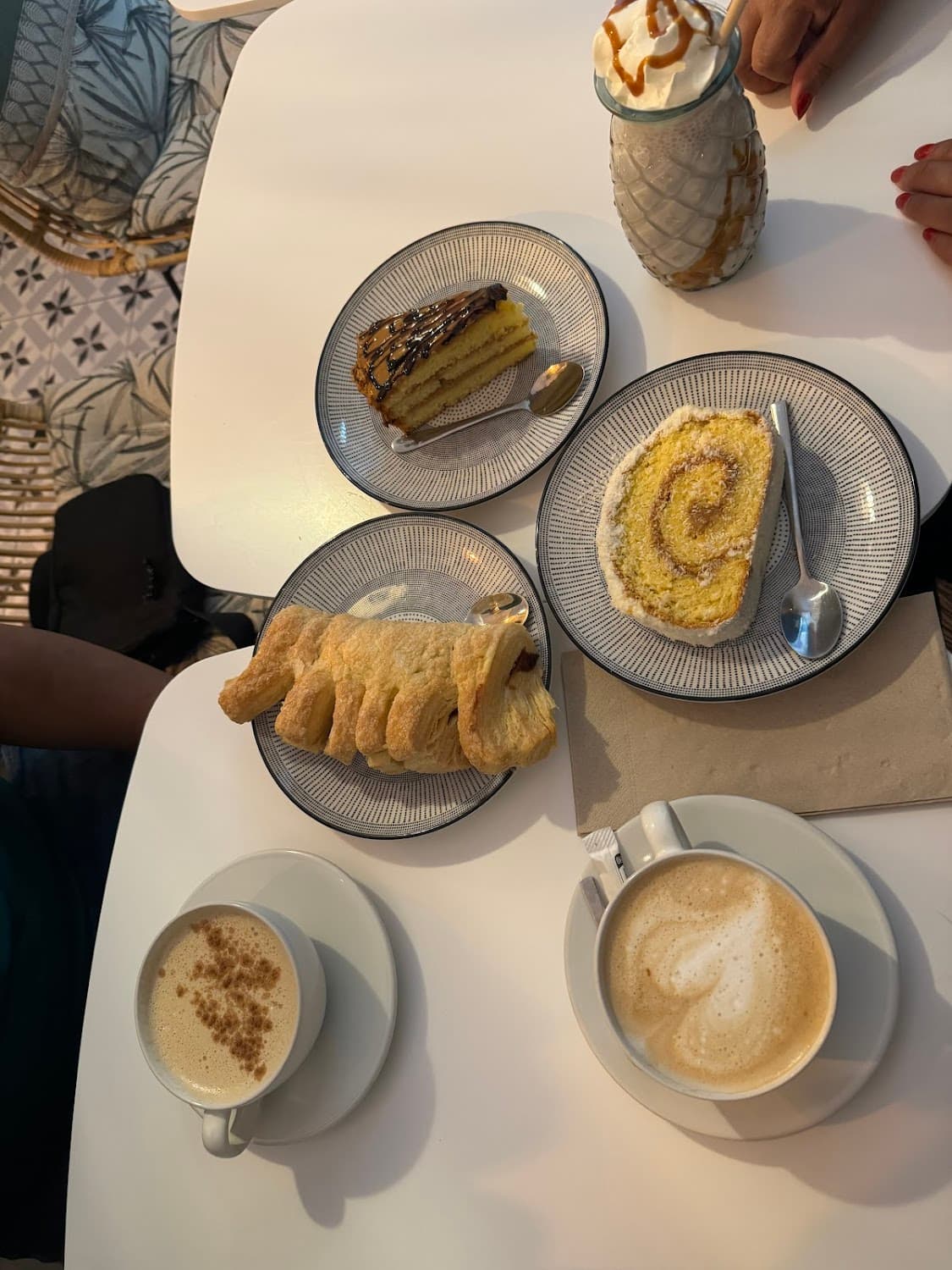 CAFET'0 París 15 "Loumiz" — specialty coffee shop in Paris (photo 5)