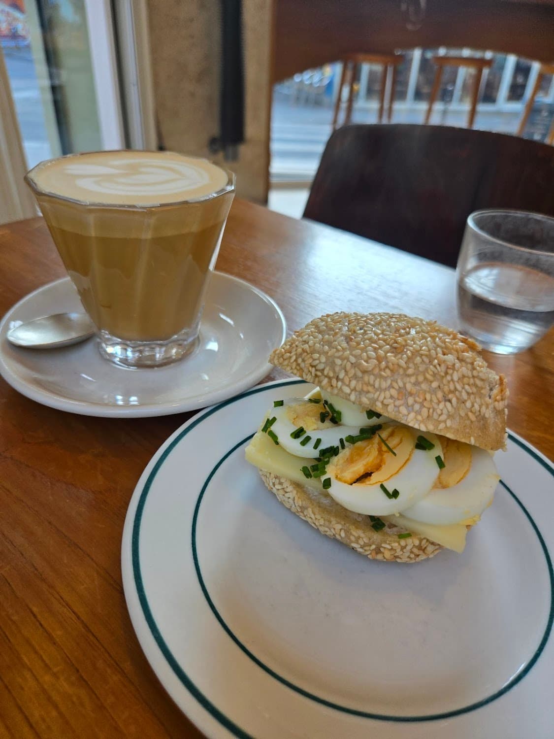 Candle Kids Coffee — specialty coffee shop in Paris (photo 1)
