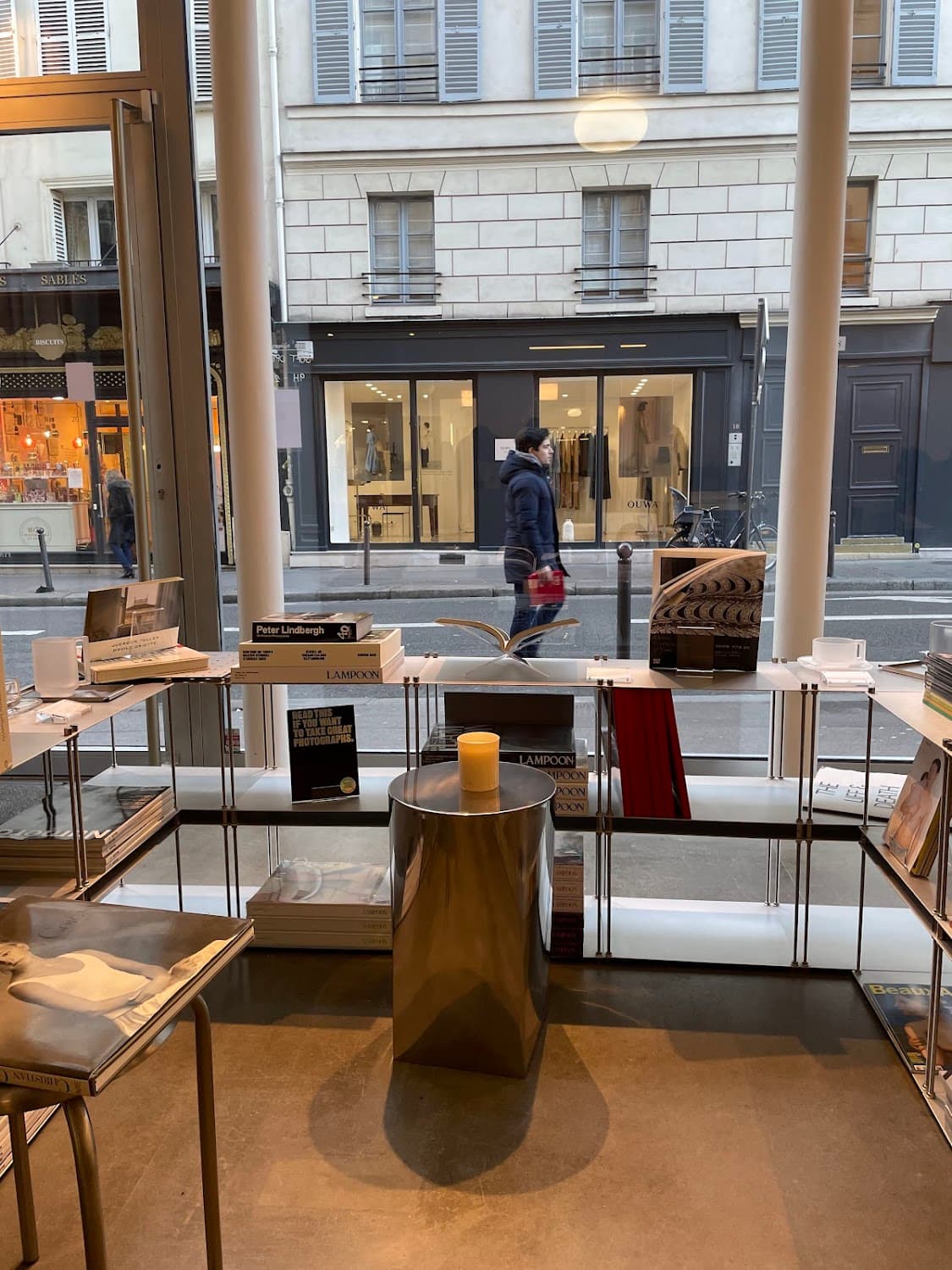 Capturism Studio x Café — specialty coffee shop in Paris (photo 7)