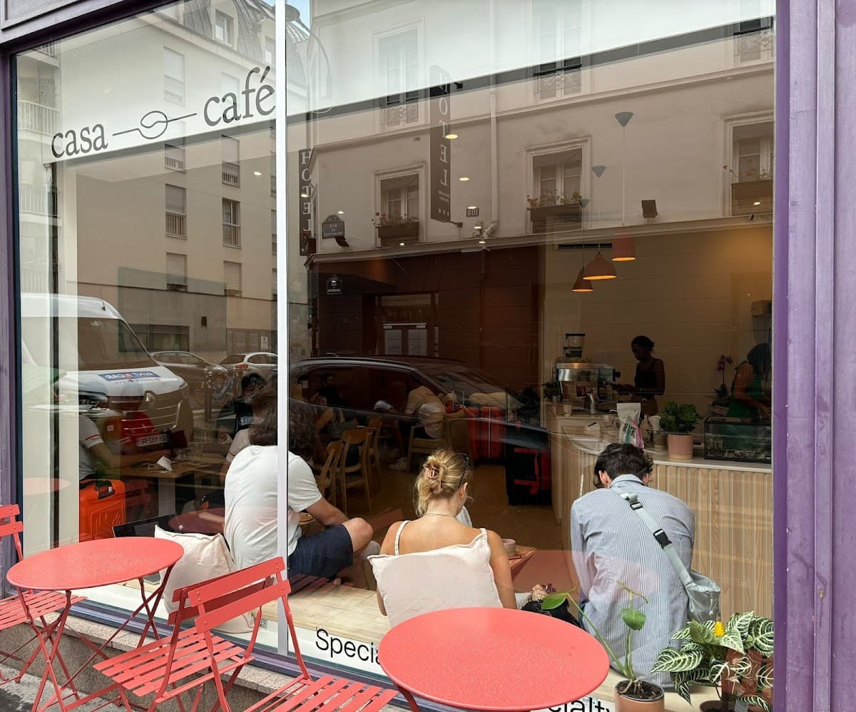 CASA CAFE — specialty coffee shop in Paris (photo 6)