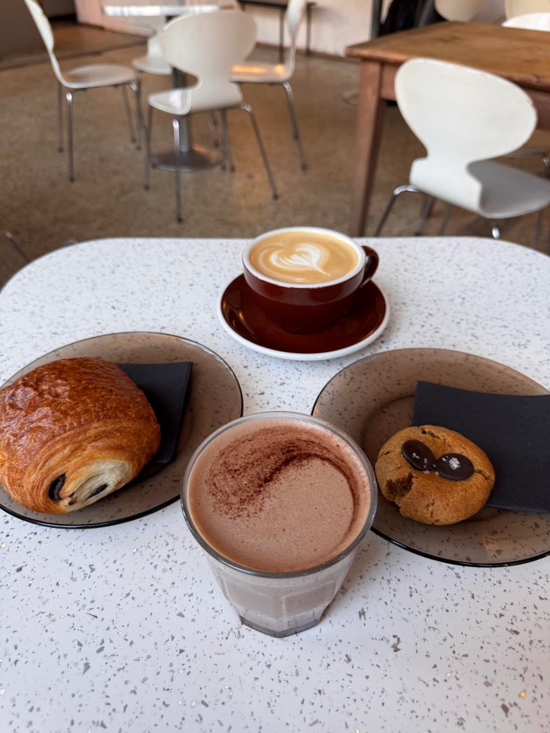 Chaize — specialty coffee shop in Paris (photo 5)