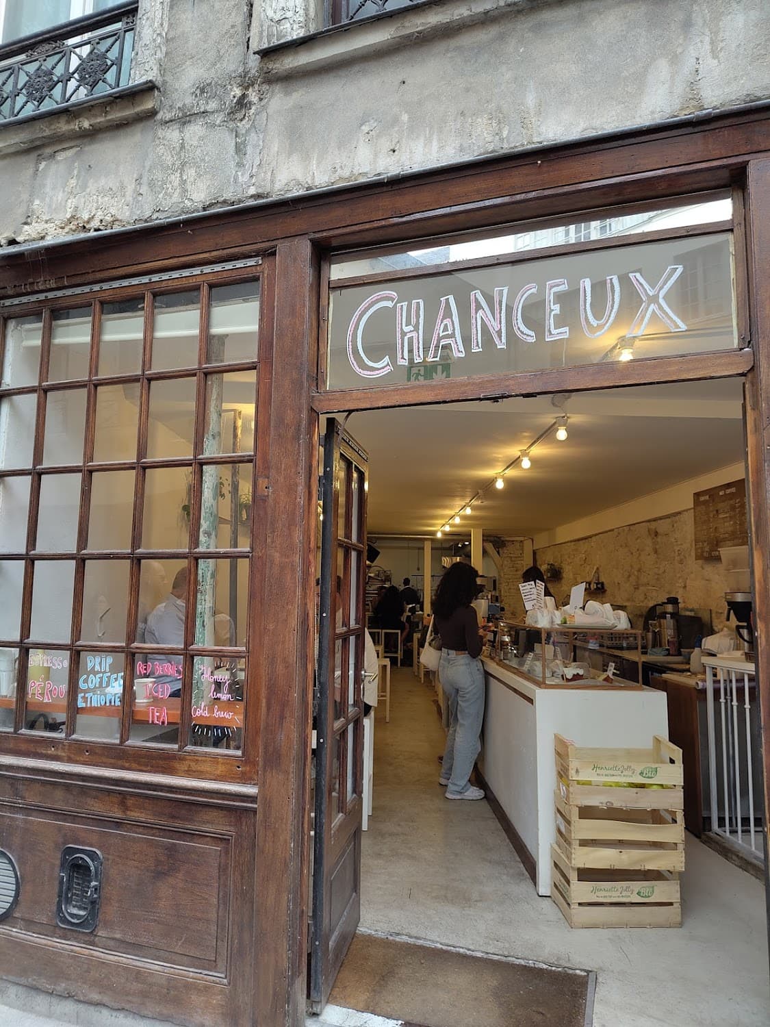Chanceux - Rue Galande, specialty coffee shop in Paris
