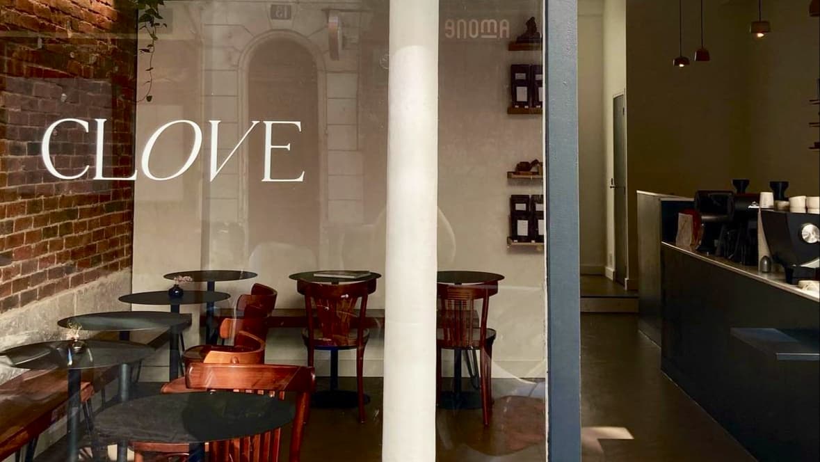 Clove, specialty coffee shop in Paris