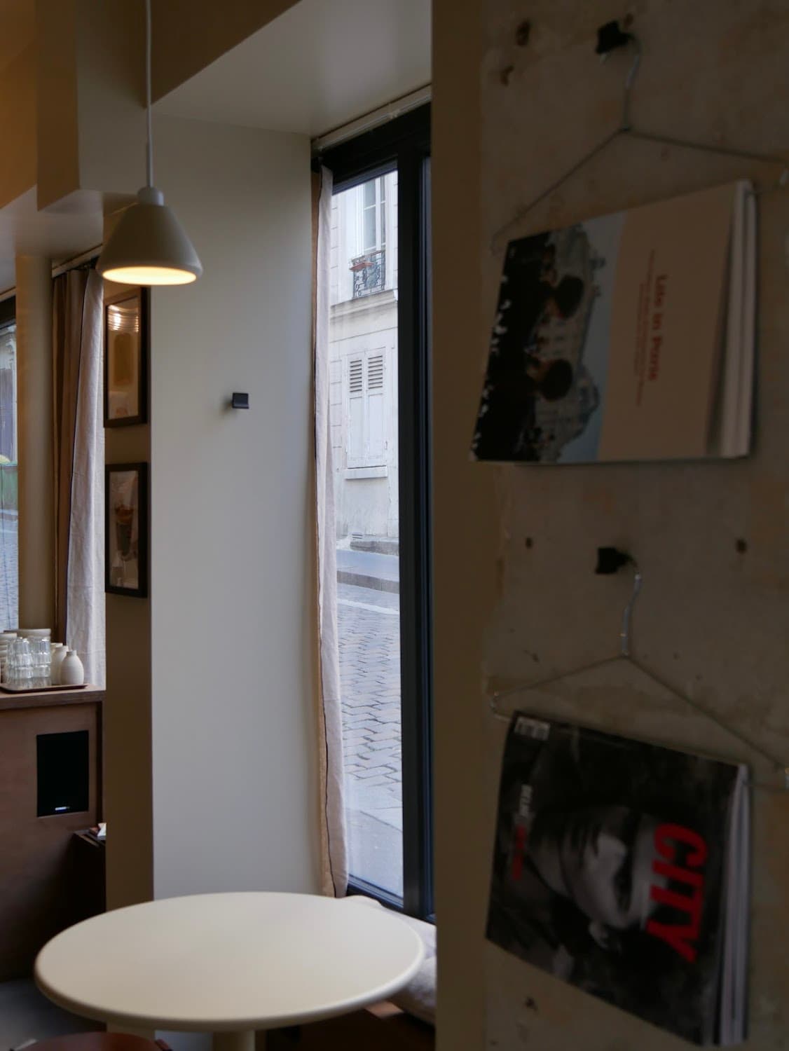 Co. coffee & craft — specialty coffee shop in Paris (photo 3)