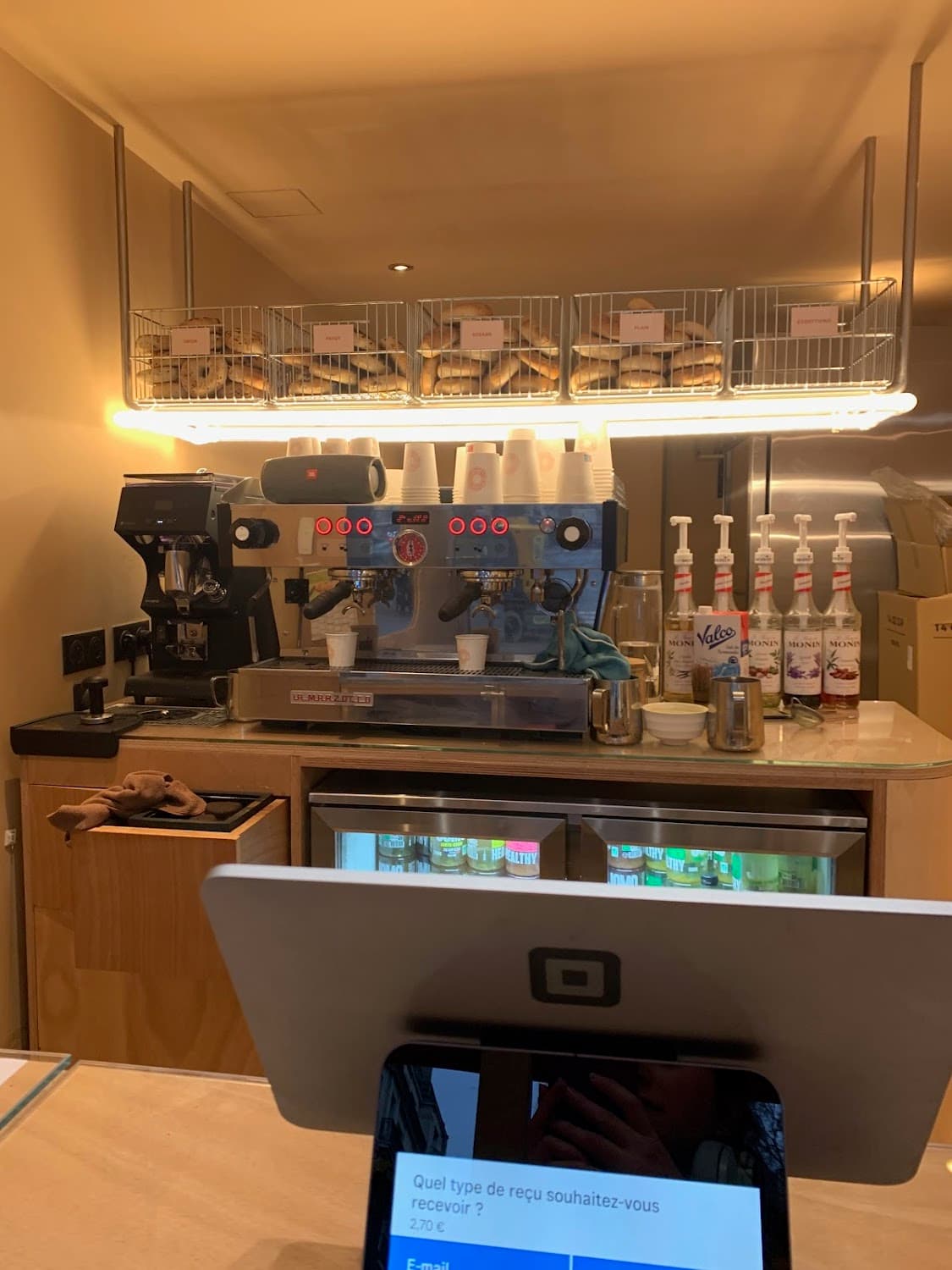Cody's — specialty coffee shop in Paris (photo 3)