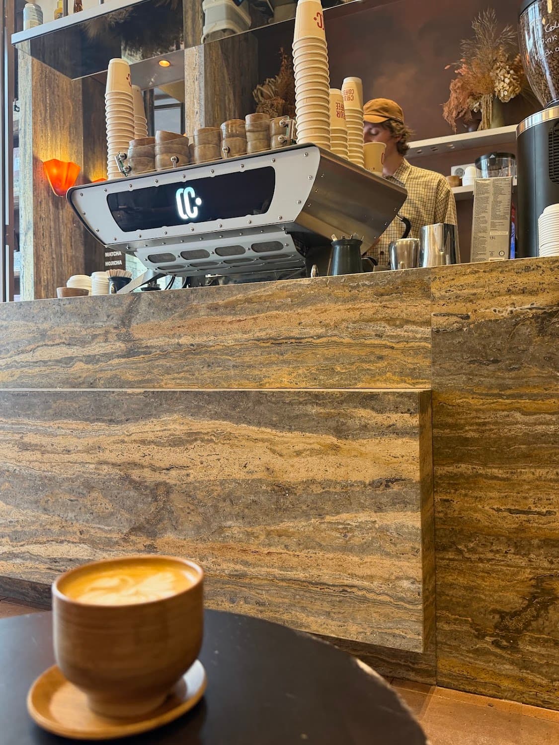 Coeur Coffee - Rue Daunou, specialty coffee shop in Paris (photo 3)