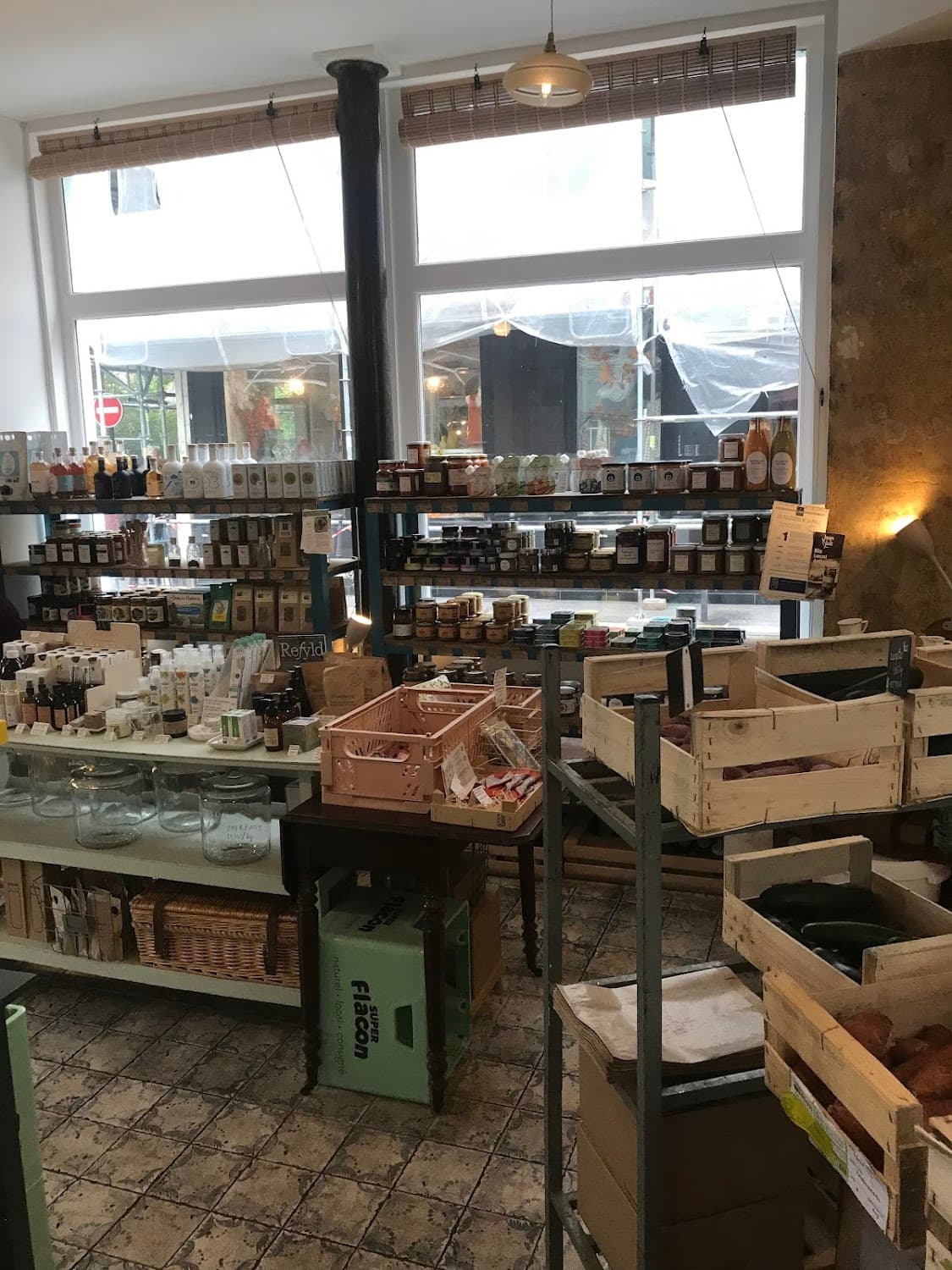 COEUR healthy epicerie — specialty coffee shop in Paris (photo 3)