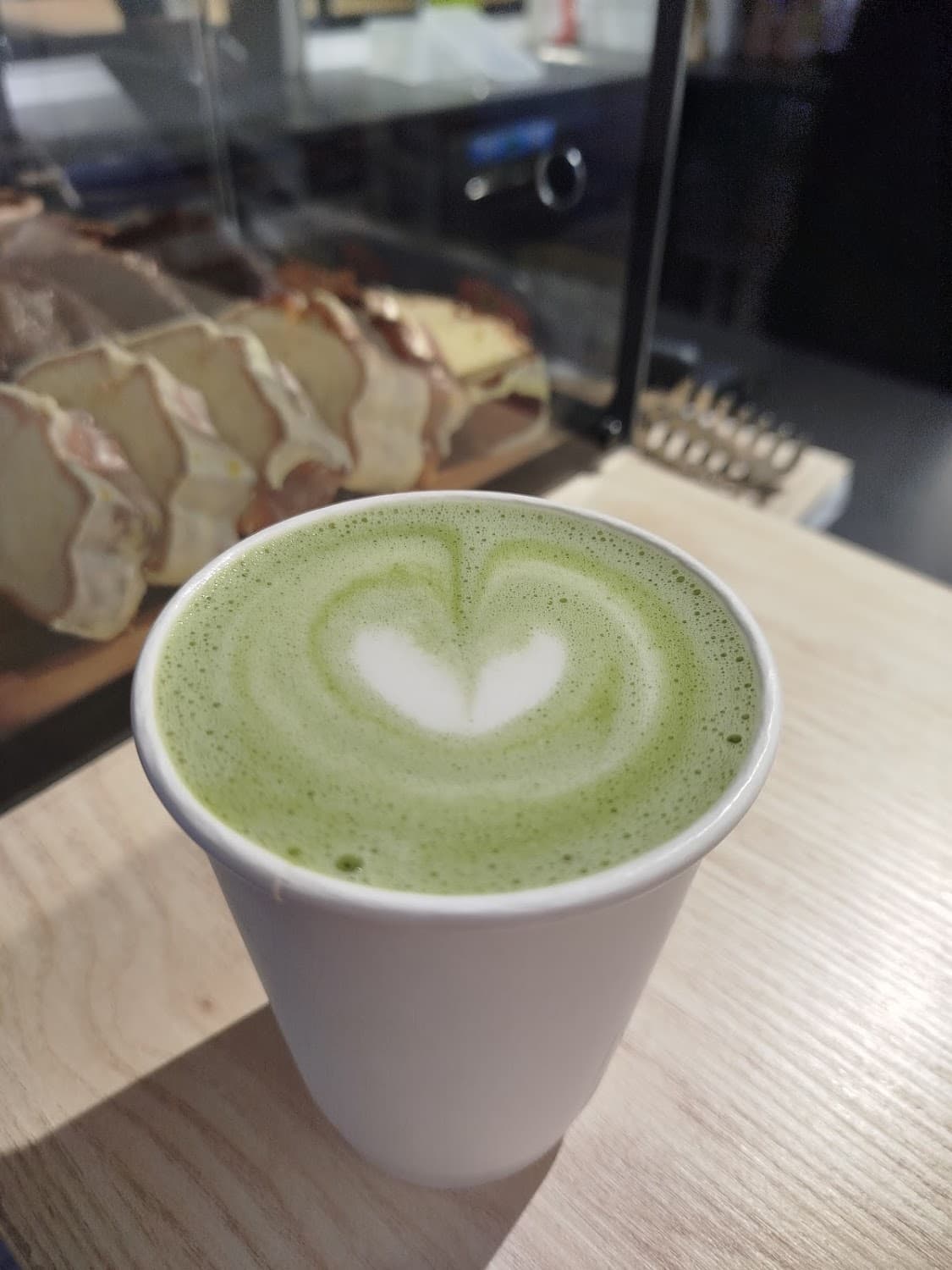 Coffee Shop de Mathieu — specialty coffee shop in Paris (photo 2)