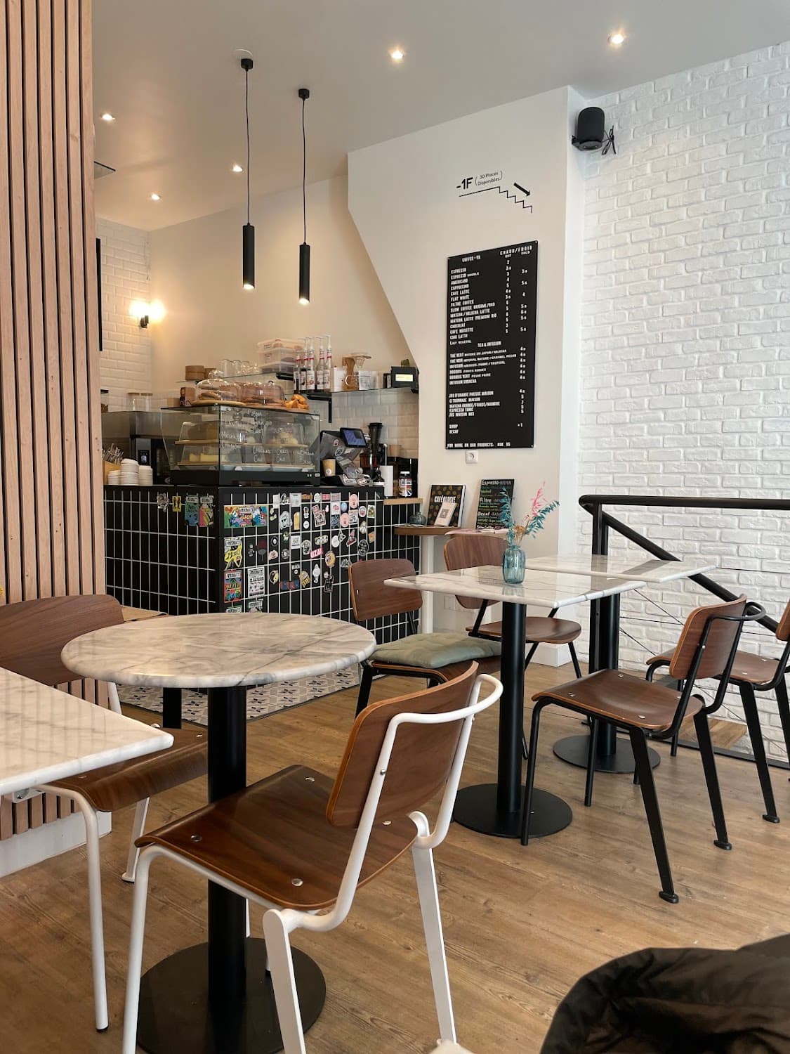 Coffee Ya — specialty coffee shop in Paris (photo 7)