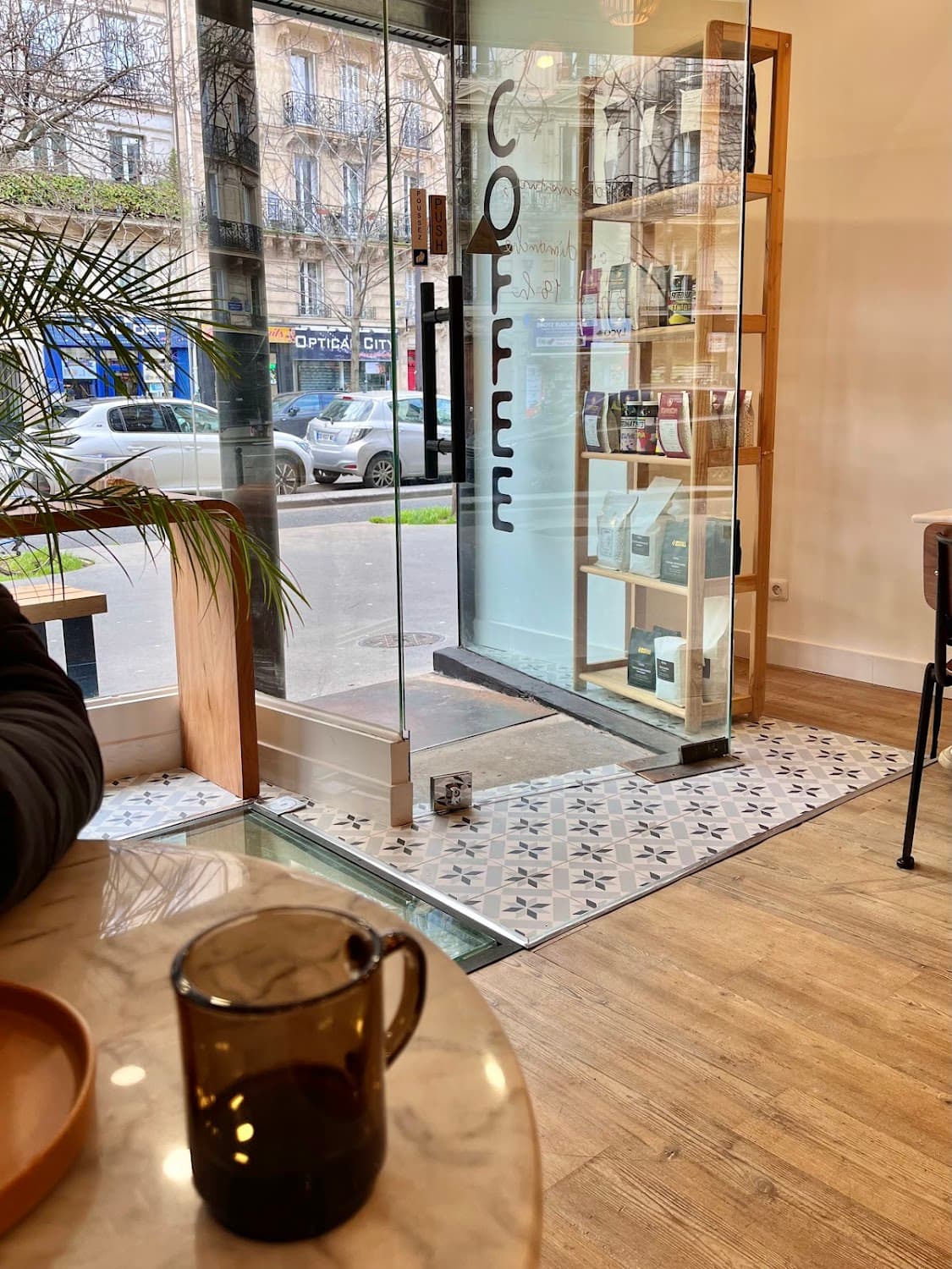 Coffee Ya — specialty coffee shop in Paris (photo 6)