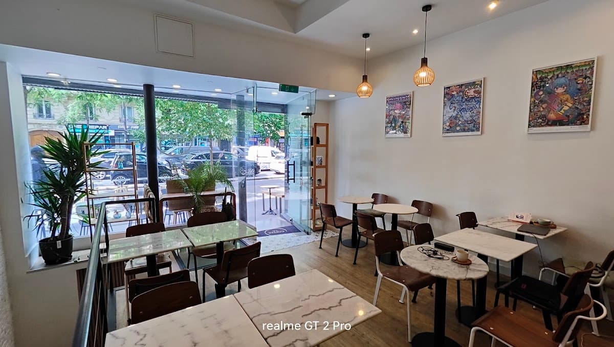 Coffee Ya — specialty coffee shop in Paris (photo 3)