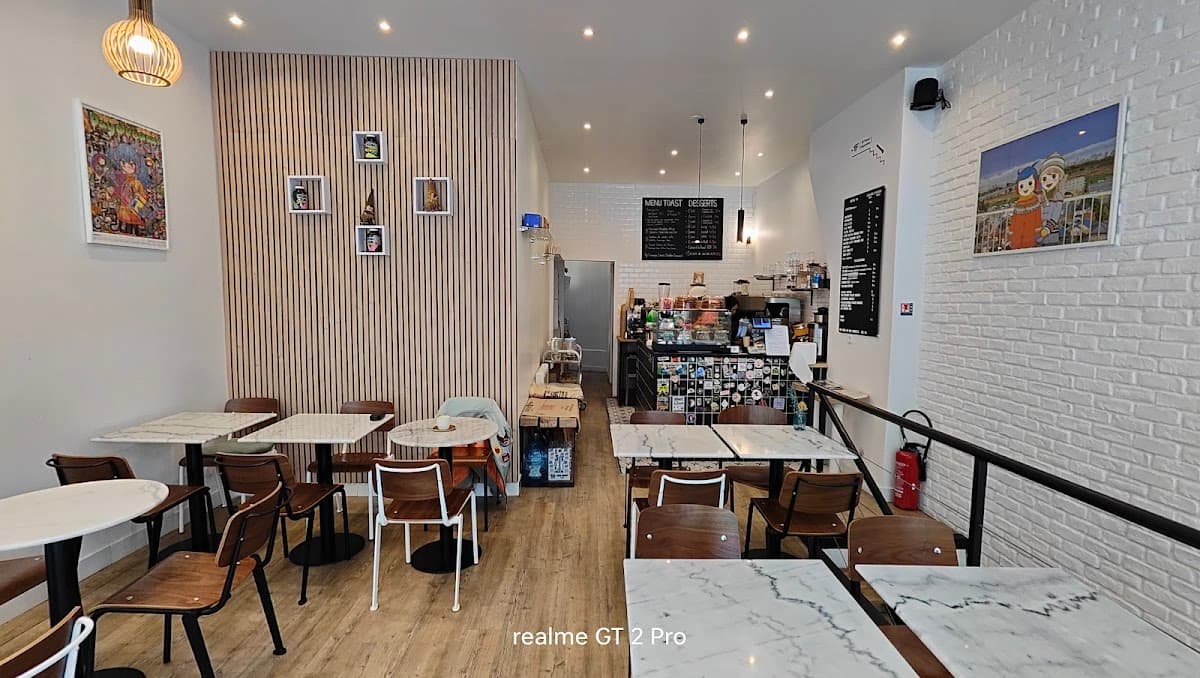 Coffee Ya — specialty coffee shop in Paris (photo 5)