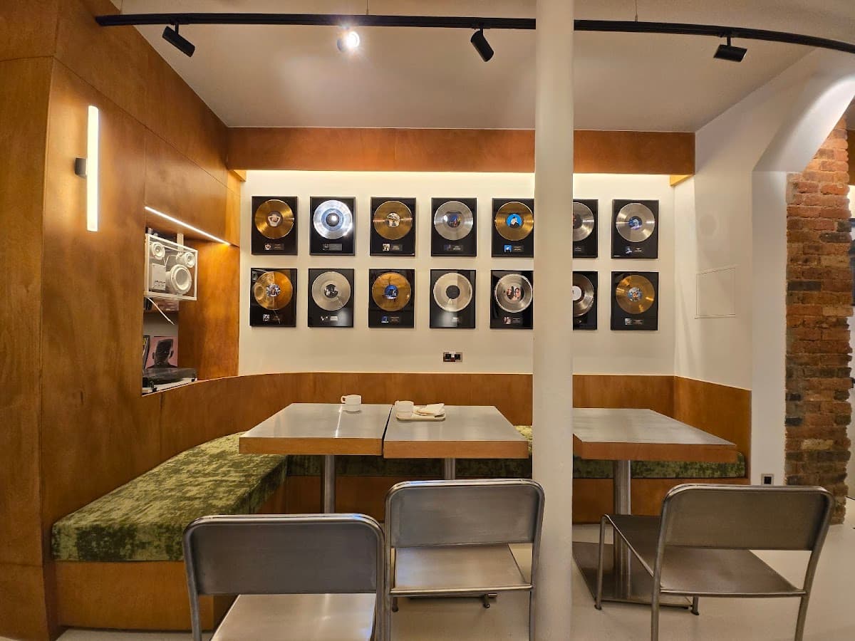 Combo Café — specialty coffee shop in Paris (photo 1)