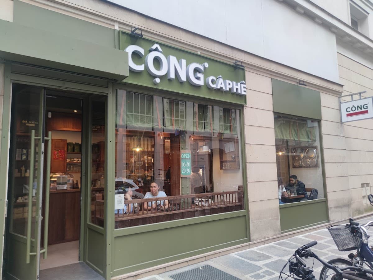 Công Câphê — specialty coffee shop in Paris (photo 1)