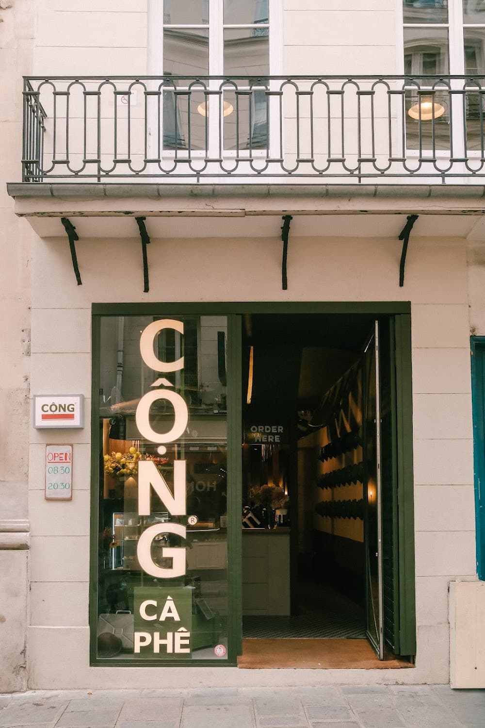 Cong Caphe Saint-Honoré, specialty coffee shop in Paris