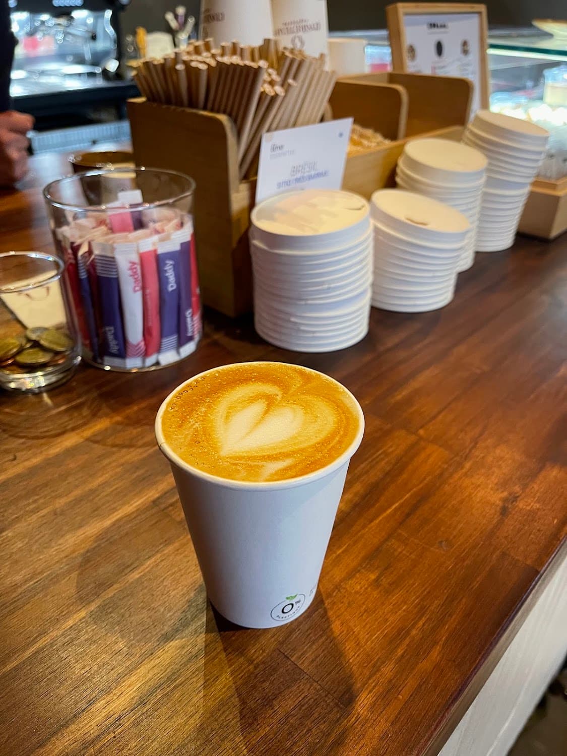 Contretemps — specialty coffee shop in Paris (photo 4)
