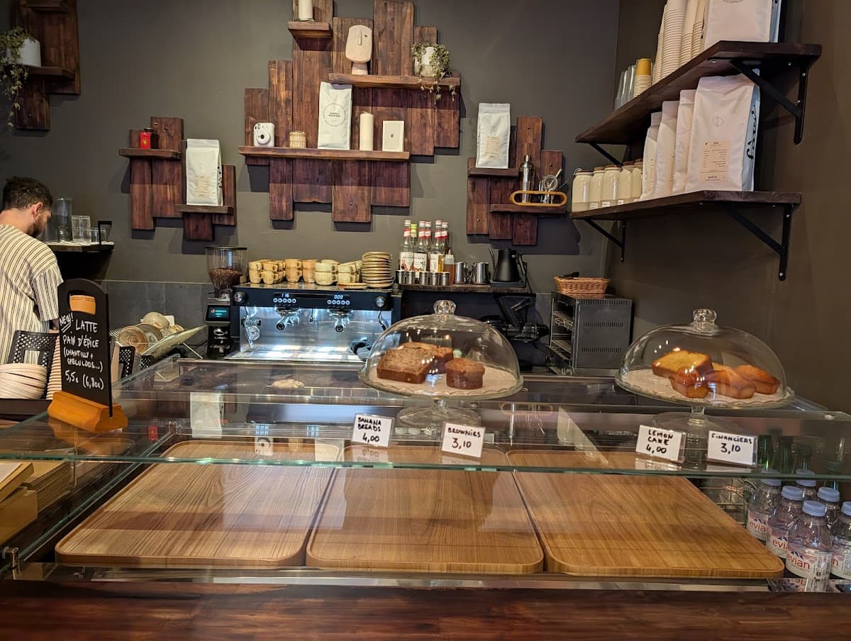 Contretemps — specialty coffee shop in Paris (photo 3)