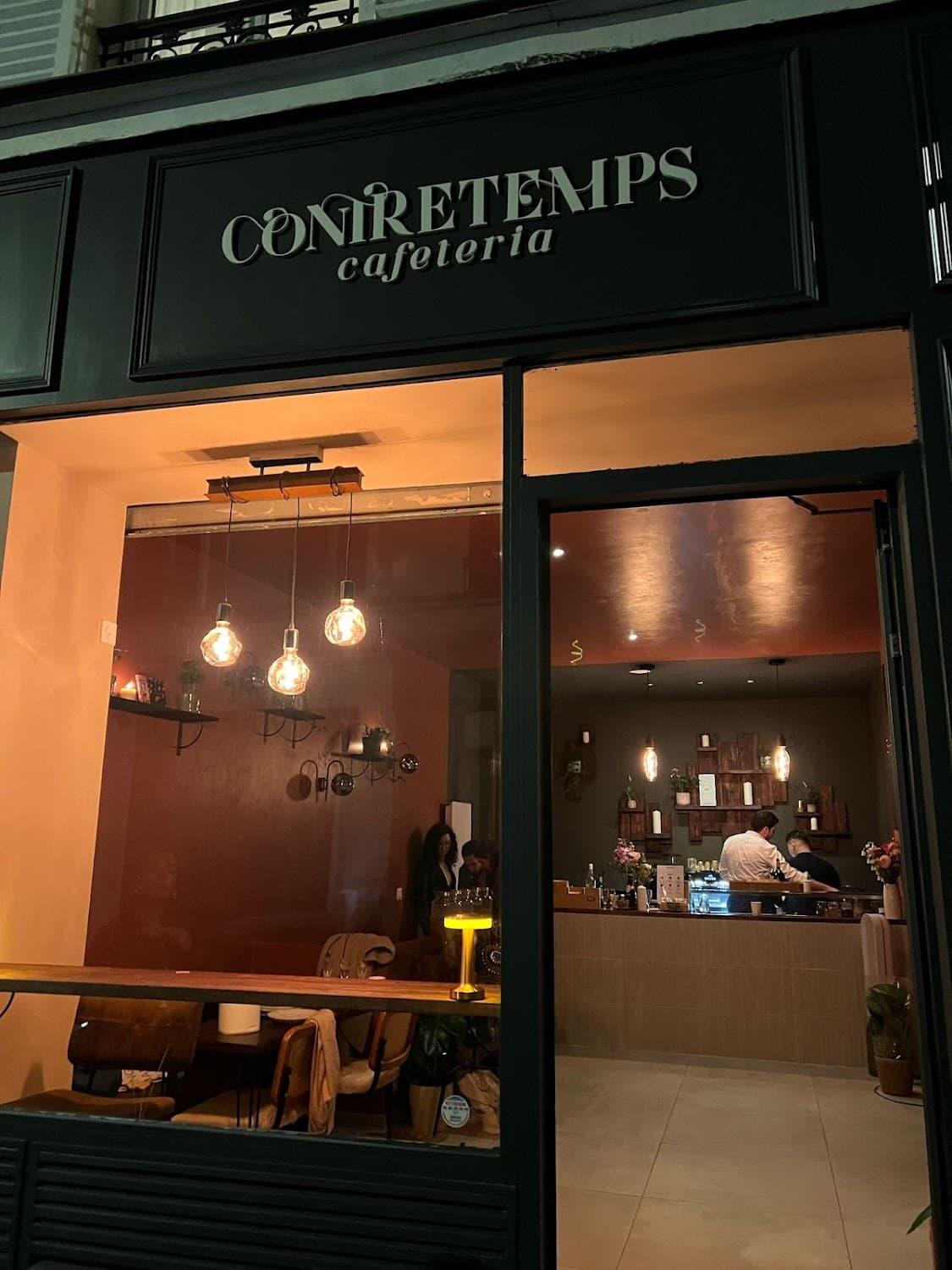 Contretemps, specialty coffee shop in Paris