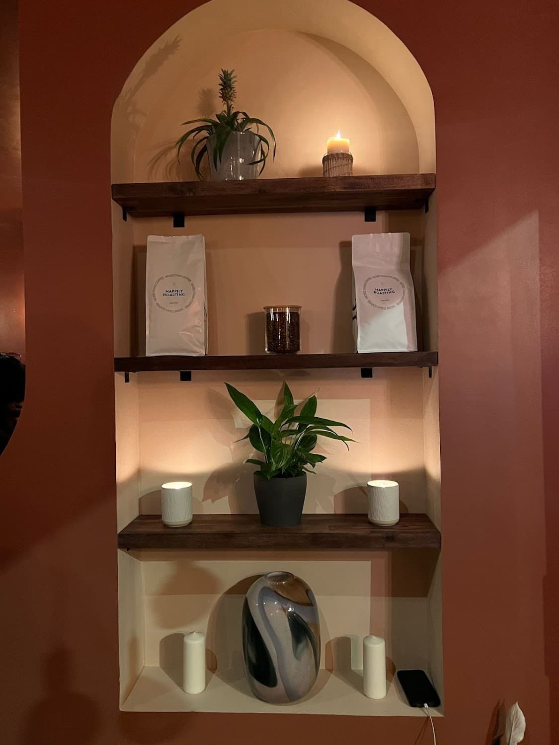 Contretemps — specialty coffee shop in Paris (photo 1)