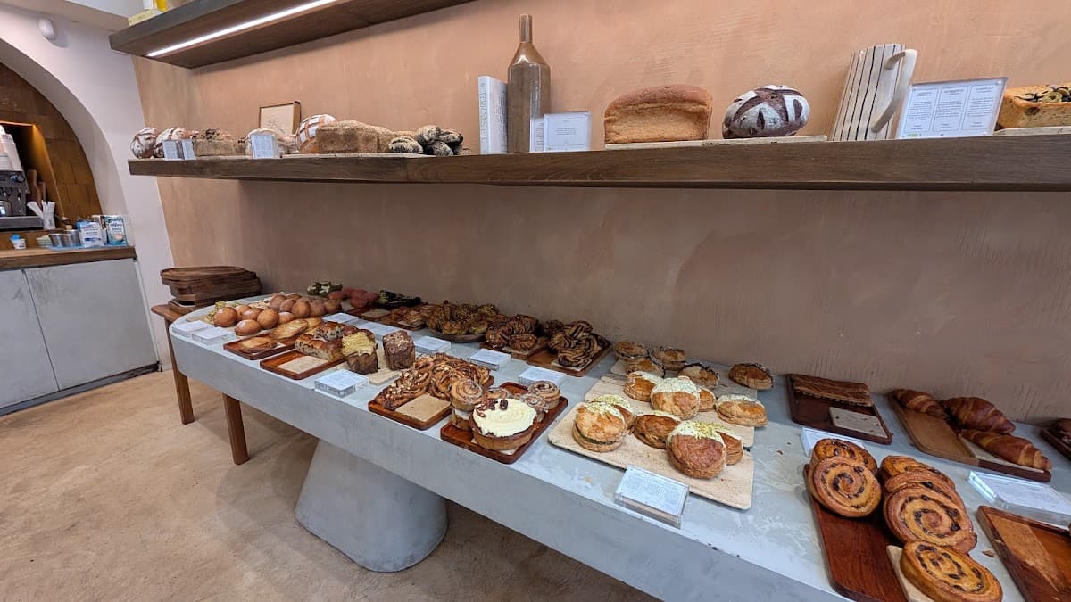 Copains — specialty coffee shop in Paris (photo 3)