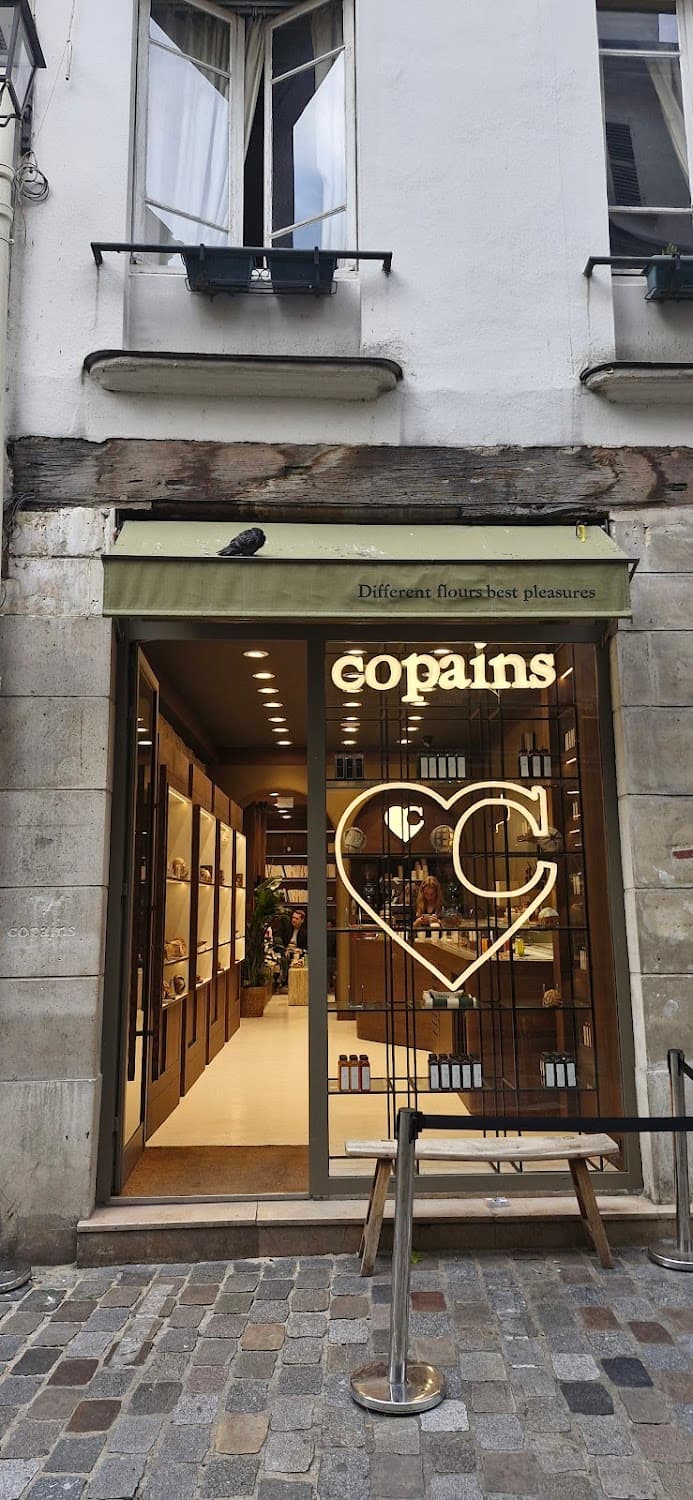 Copains - Rue des Rosiers — specialty coffee shop in Paris (photo 7)