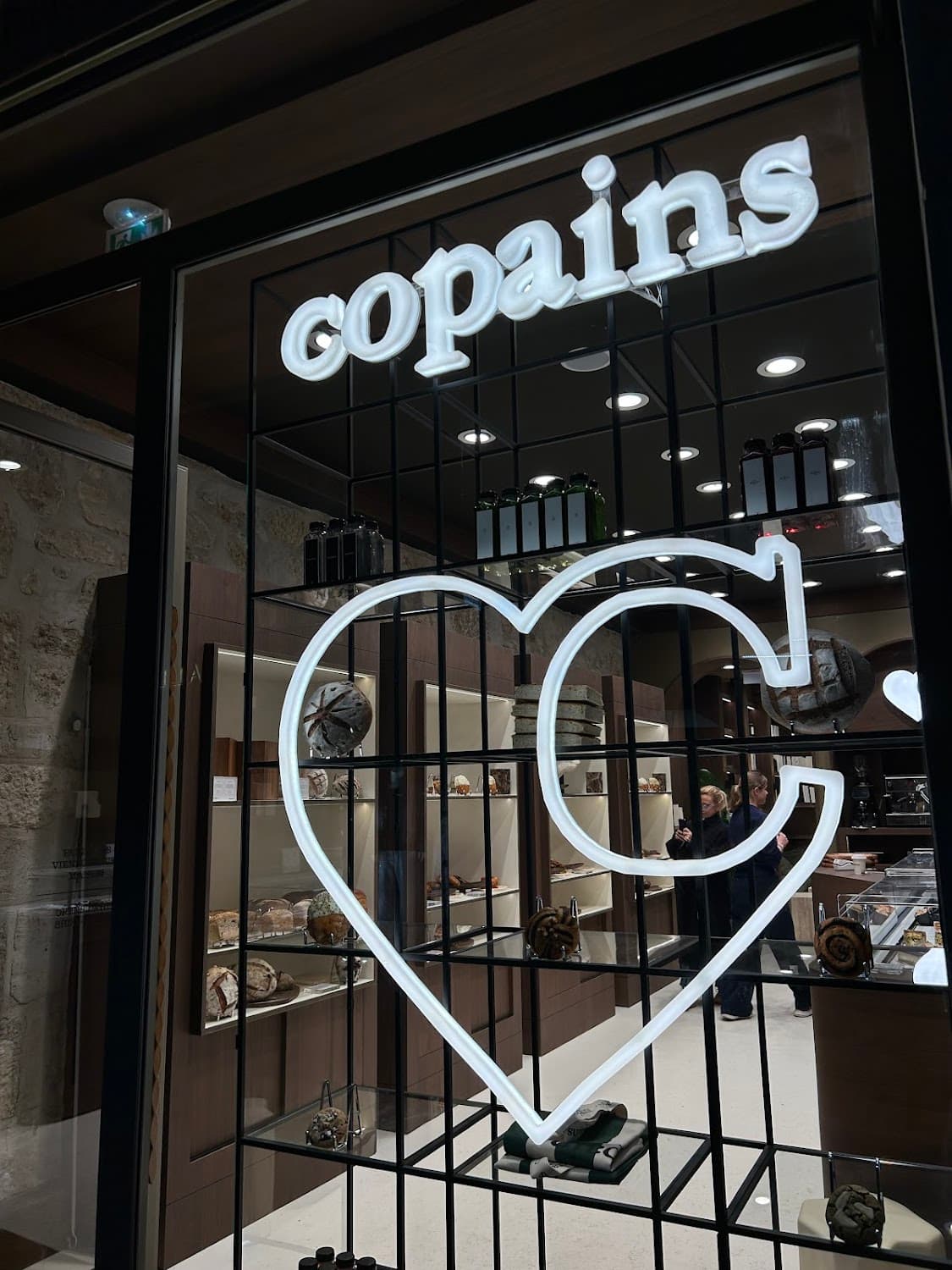 Copains - Rue des Rosiers — specialty coffee shop in Paris (photo 6)