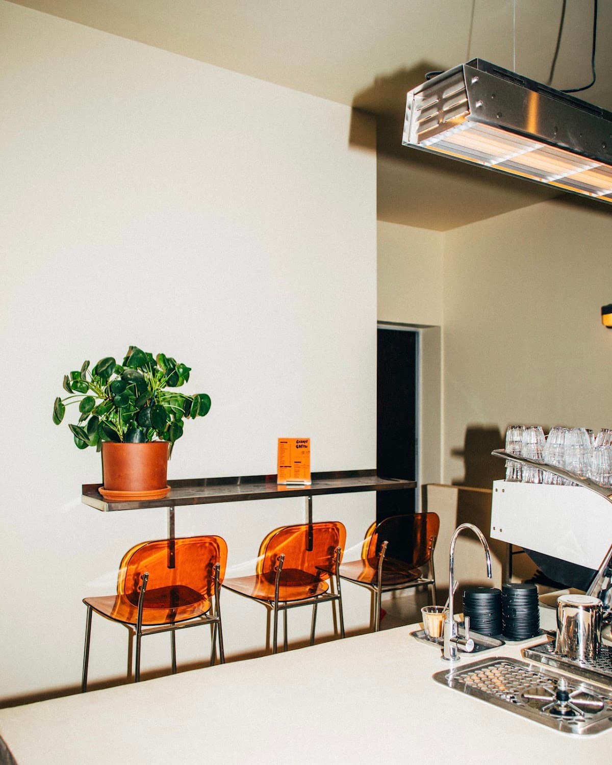 Corner Coffee, specialty coffee shop in Paris (photo 3)