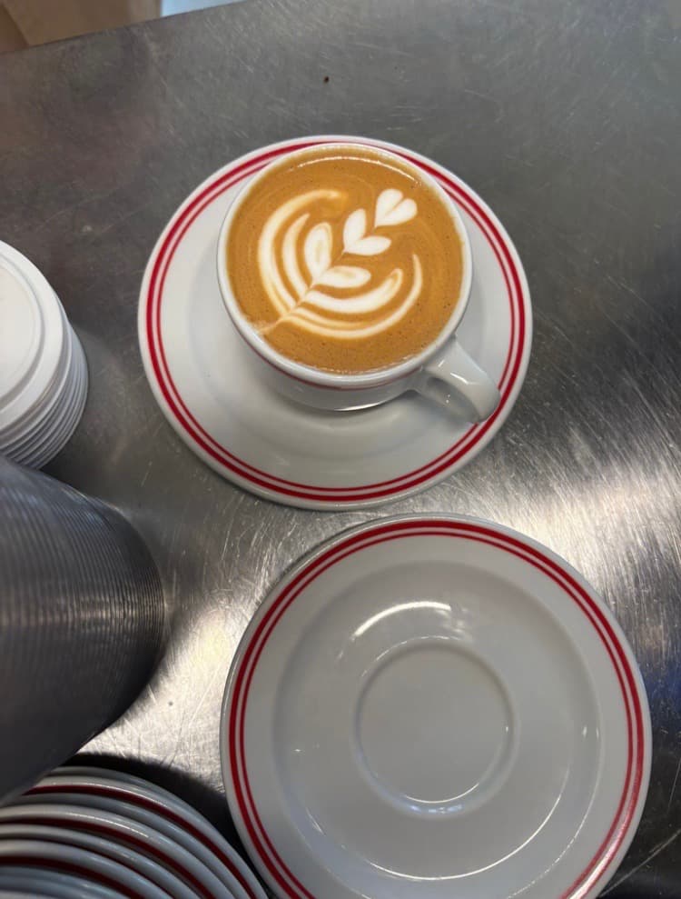 CORTADO CAFÉ - Mazarine, specialty coffee shop in Paris