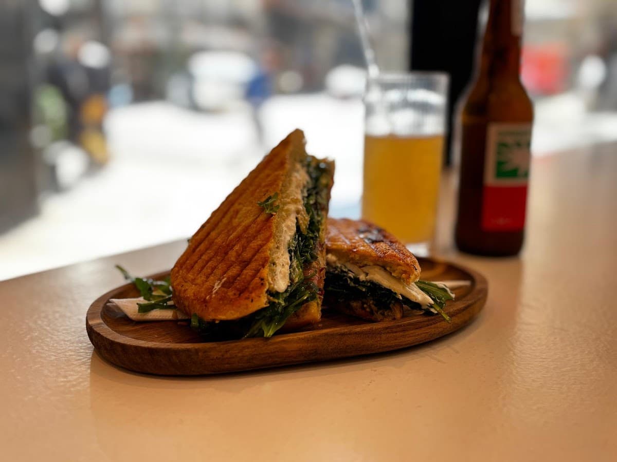 Creem Coffee Shop – Bastille / Marais — specialty coffee shop in Paris (photo 4)