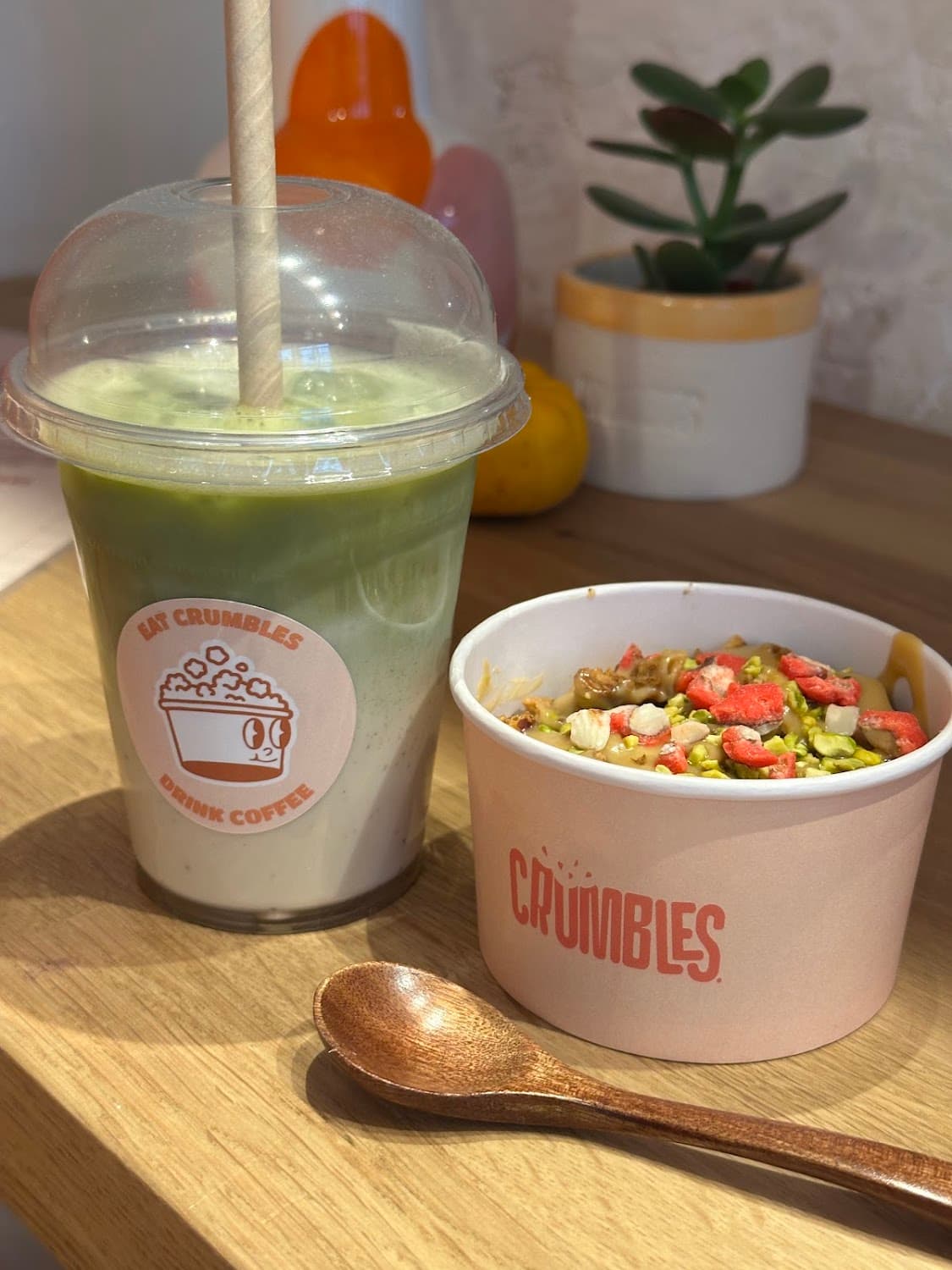 CRUMBLES. Coffeeshop — specialty coffee shop in Paris (photo 4)