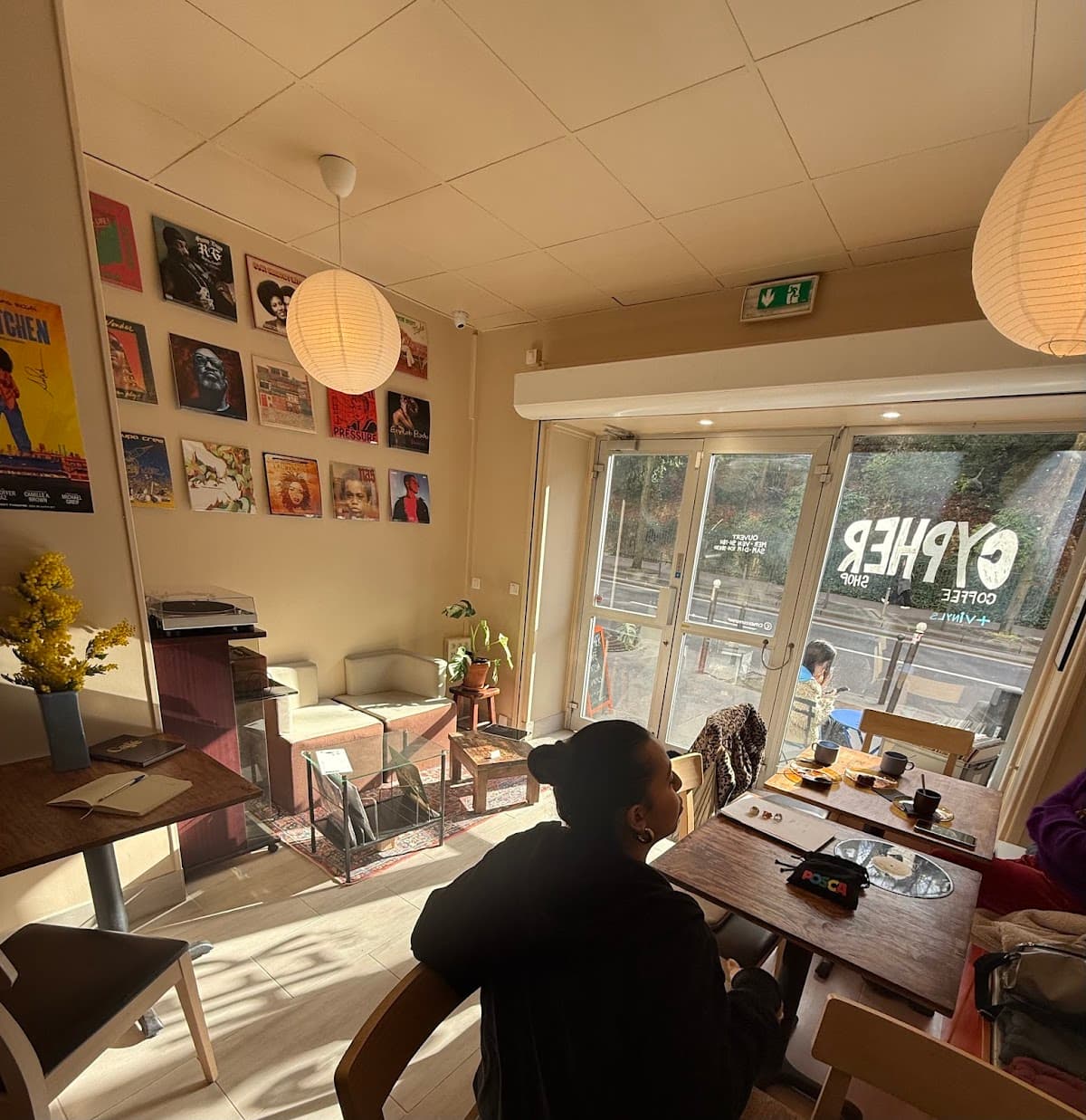 Cypher Coffee Shop — specialty coffee shop in Paris (photo 3)