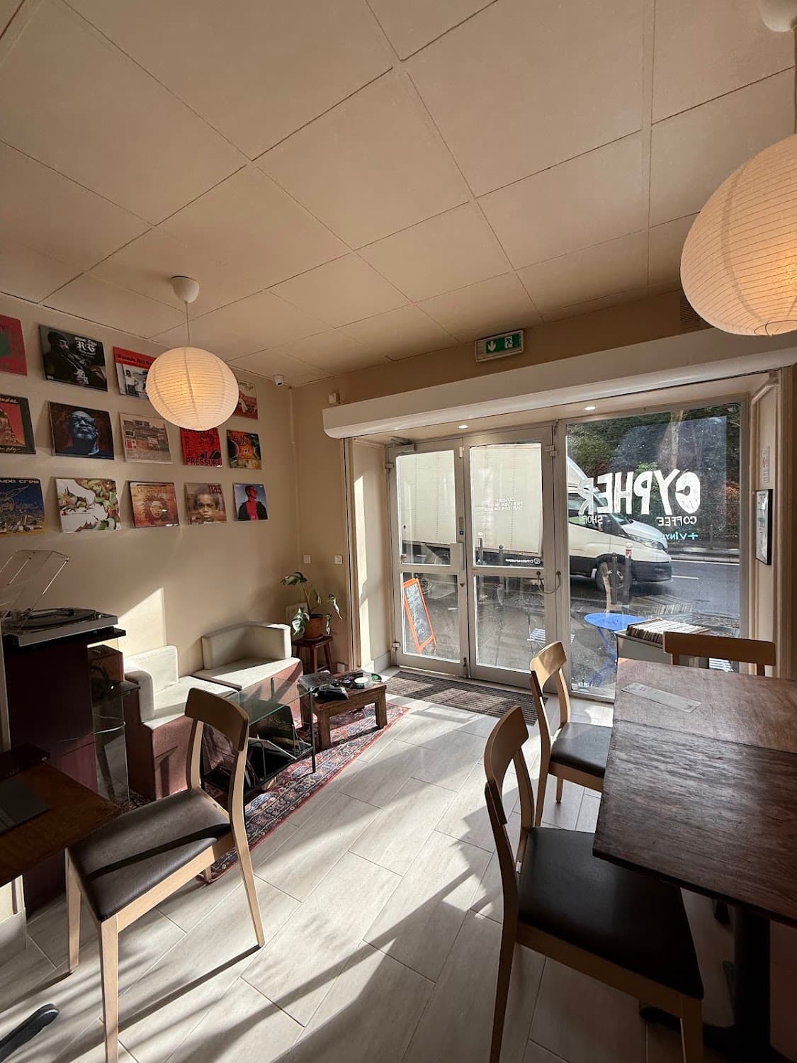 Cypher Coffee Shop — specialty coffee shop in Paris (photo 6)