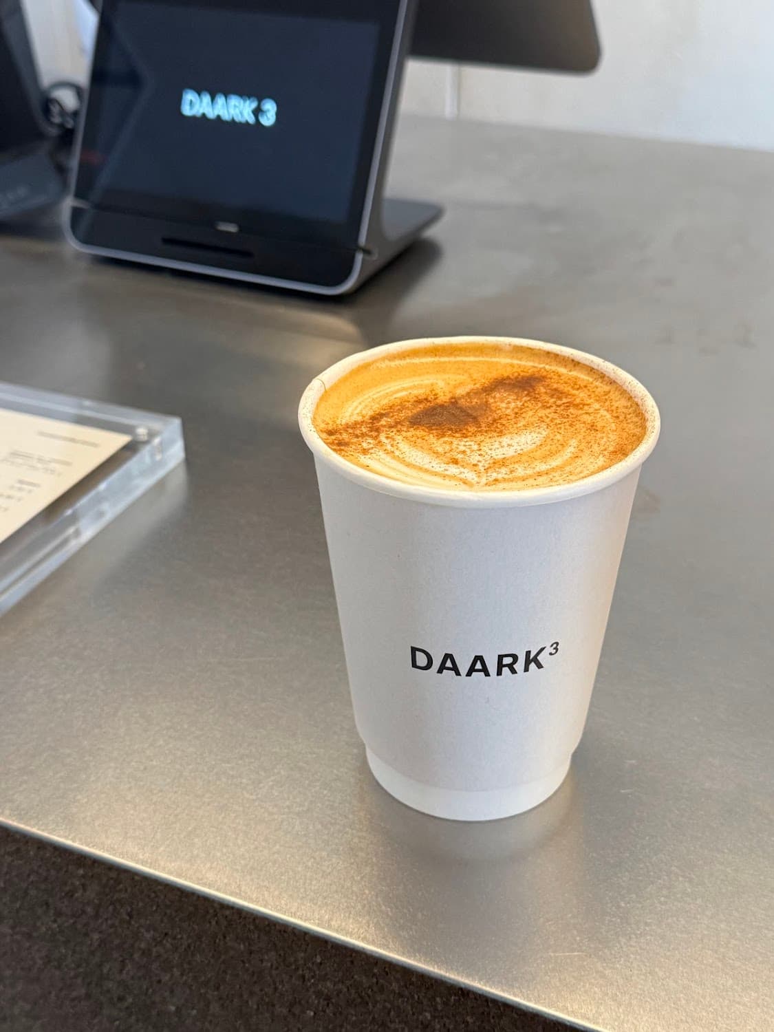DAARK³ — specialty coffee shop in Paris (photo 6)