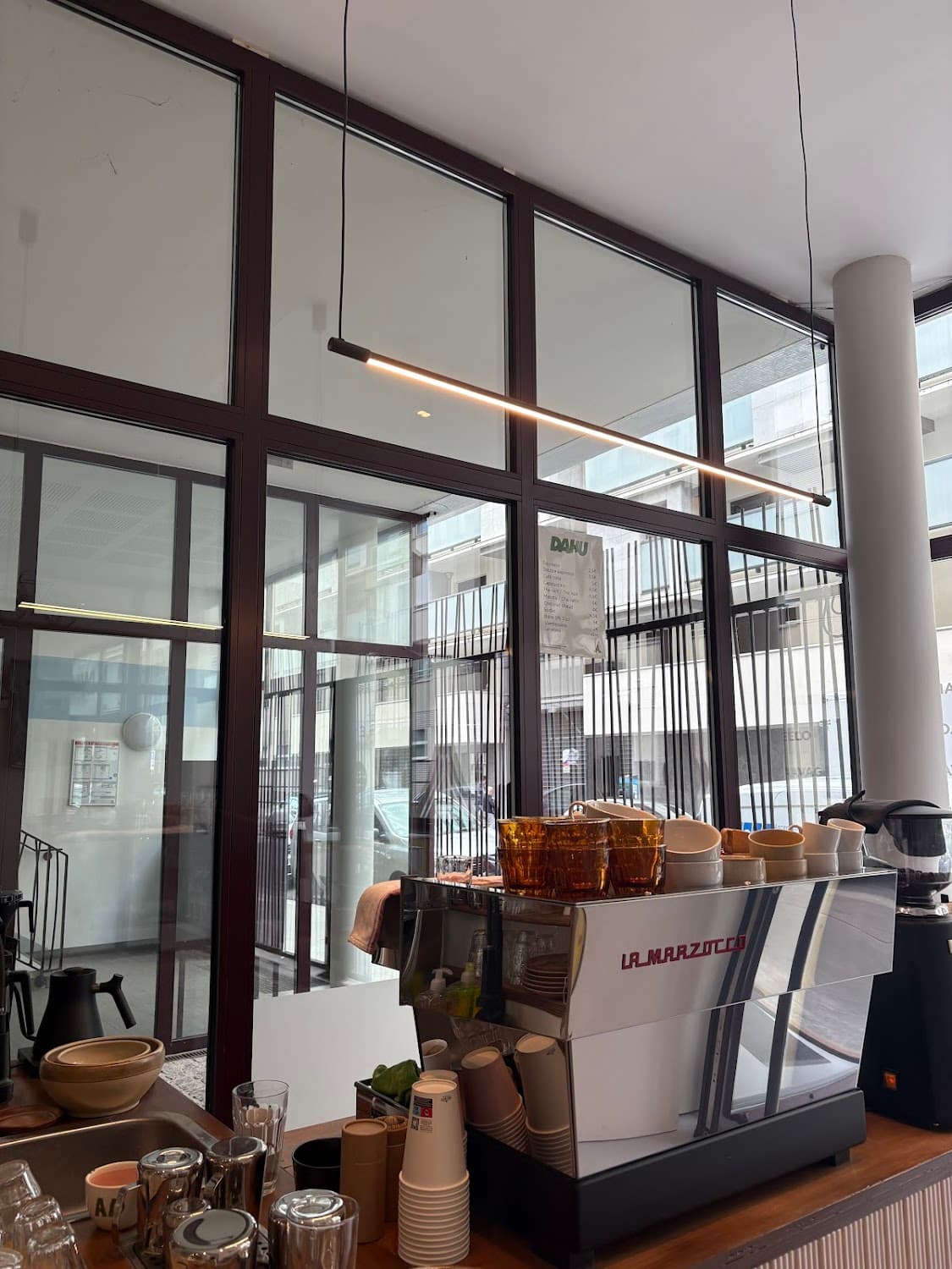 DAHU - Café & Atelier Vélo — specialty coffee shop in Paris (photo 6)