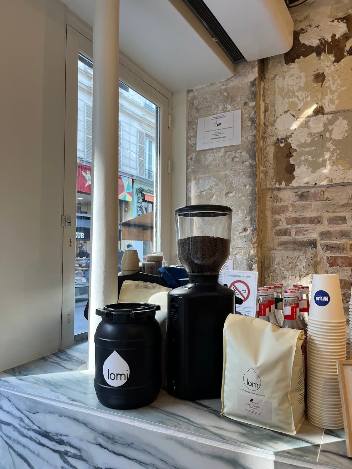 DAYCLUB — specialty coffee shop in Paris (photo 5)