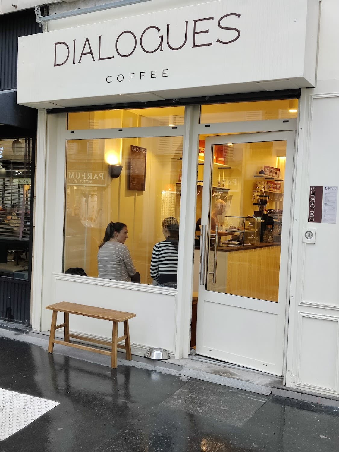 Dialogues Coffee — specialty coffee shop in Paris (photo 1)