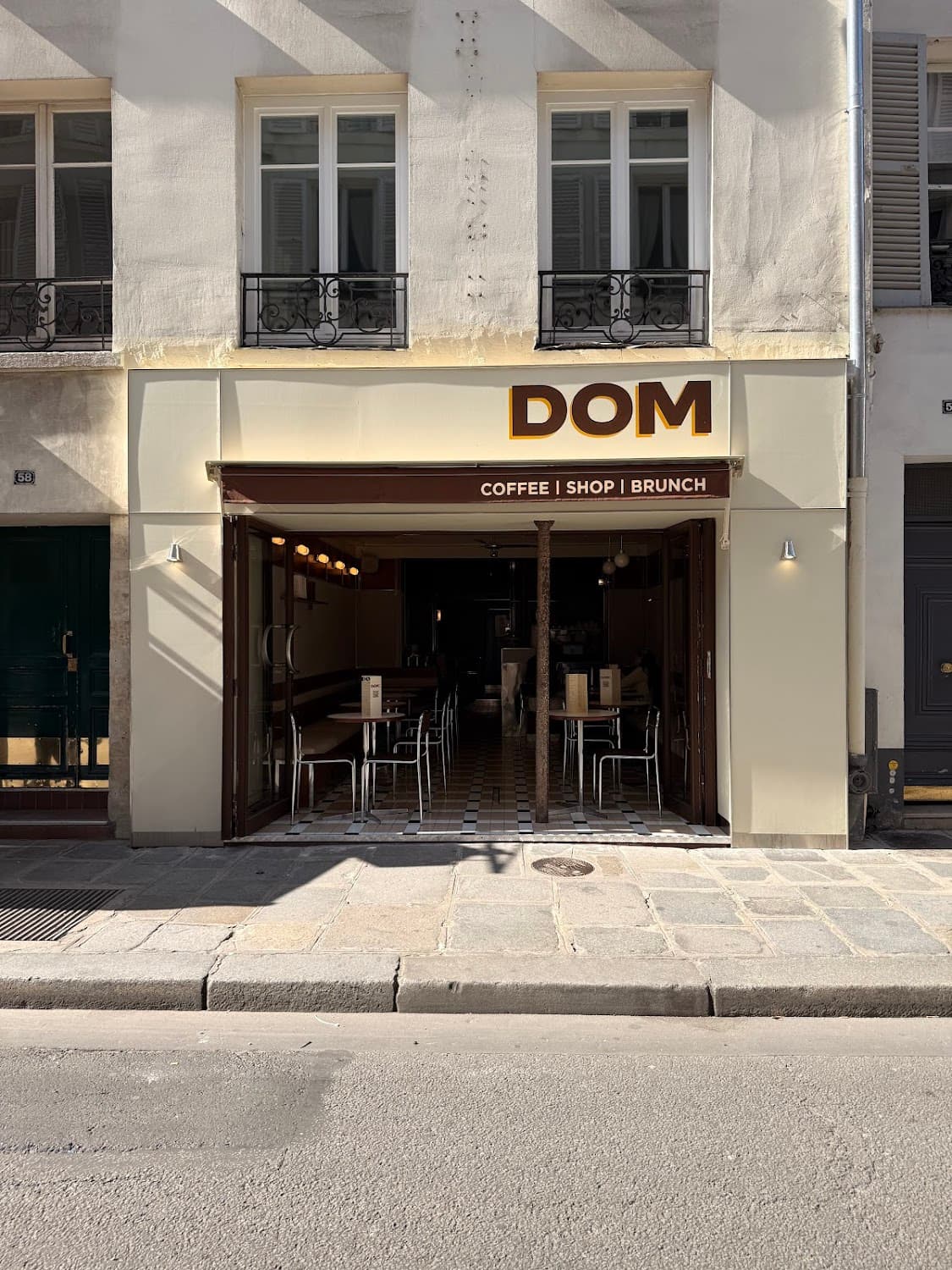 Dom Café, specialty coffee shop in Paris