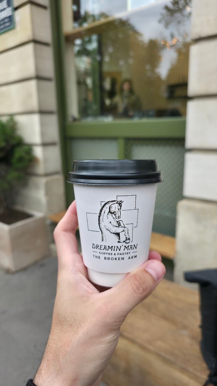 Dreamin' Man — specialty coffee shop in Paris (photo 2)