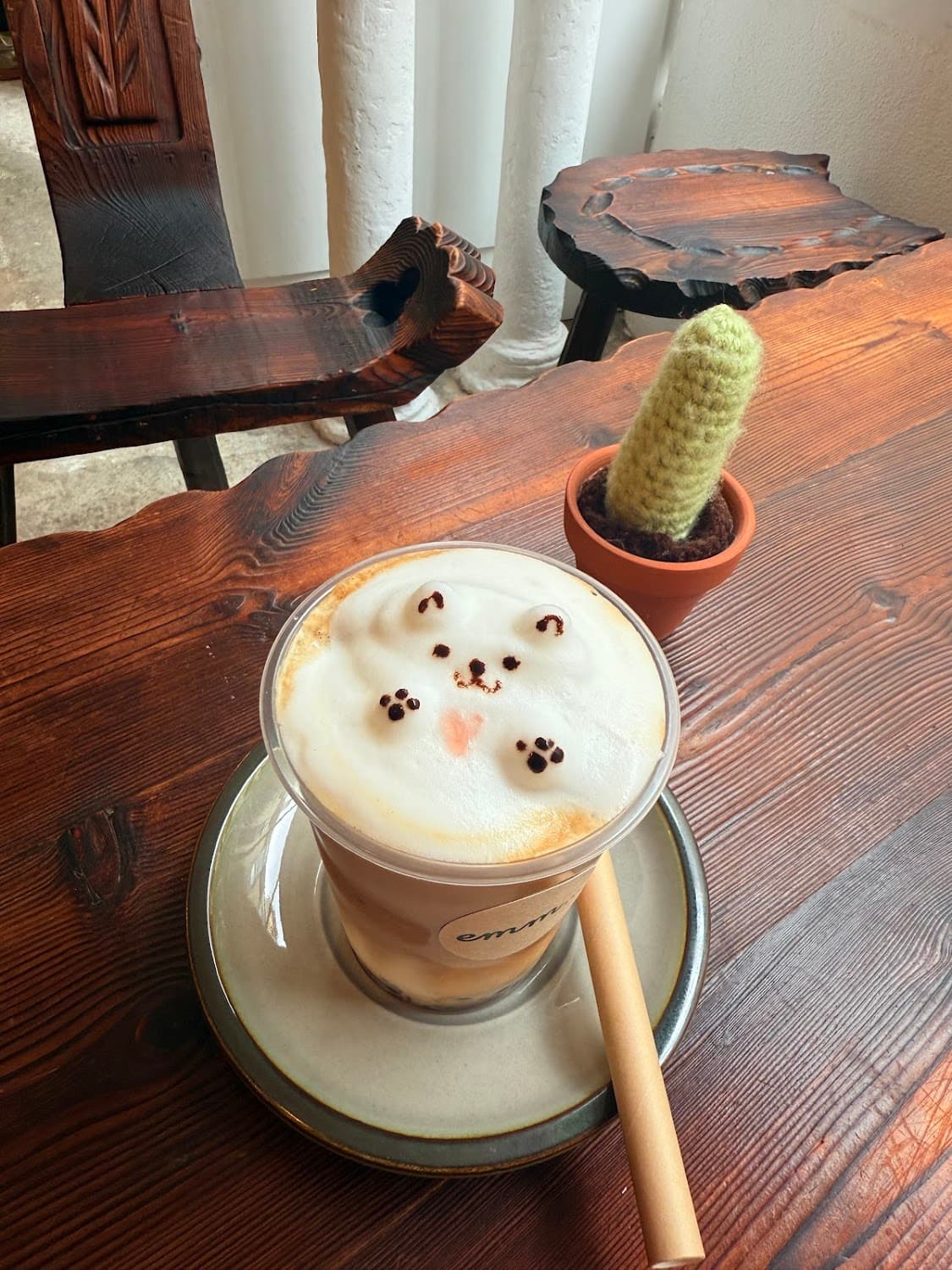 emm… café, specialty coffee shop in Paris (photo 5)