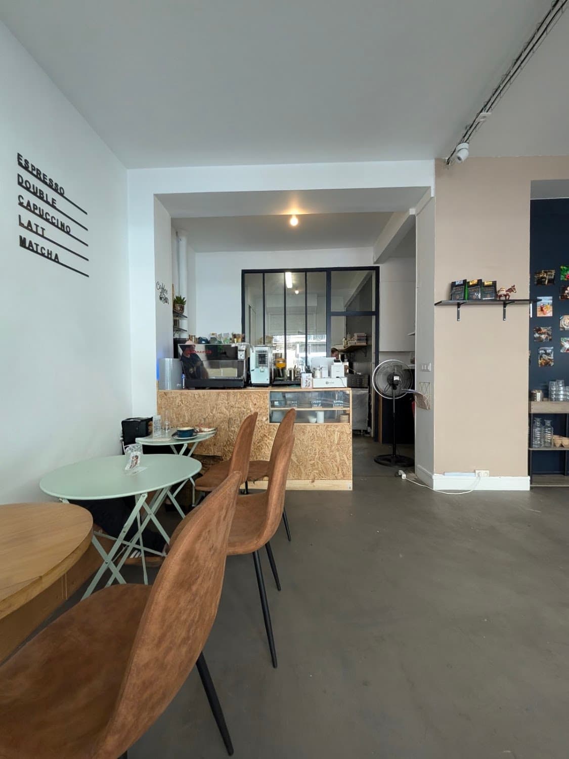 Extraction Coffee - Rue Lamarck, specialty coffee shop in Paris
