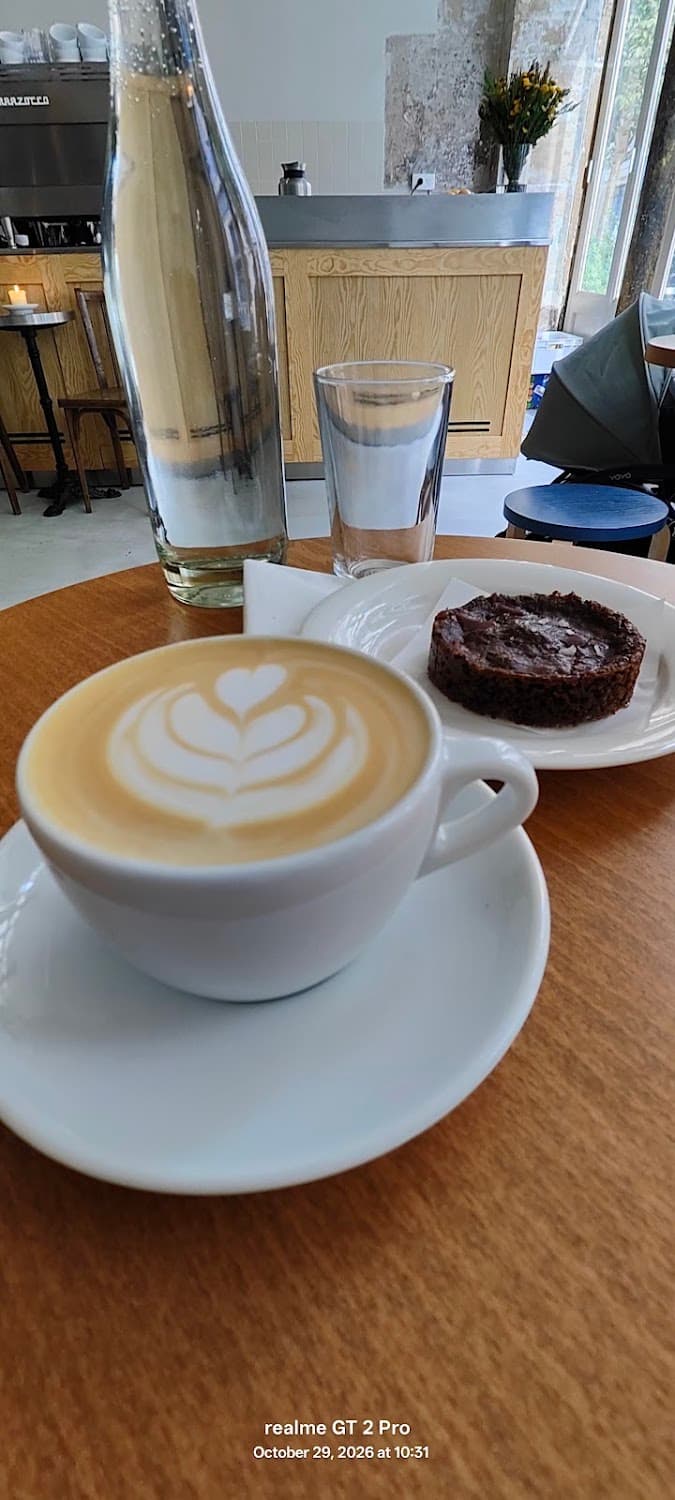 FAUNA LAB, specialty coffee shop in Paris (photo 4)