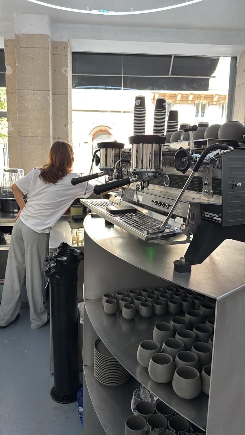 FCC - Flâneur Coffee Club — specialty coffee shop in Paris (photo 2)