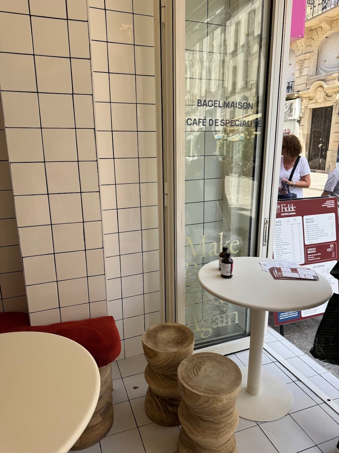 Fidèle — specialty coffee shop in Paris (photo 7)