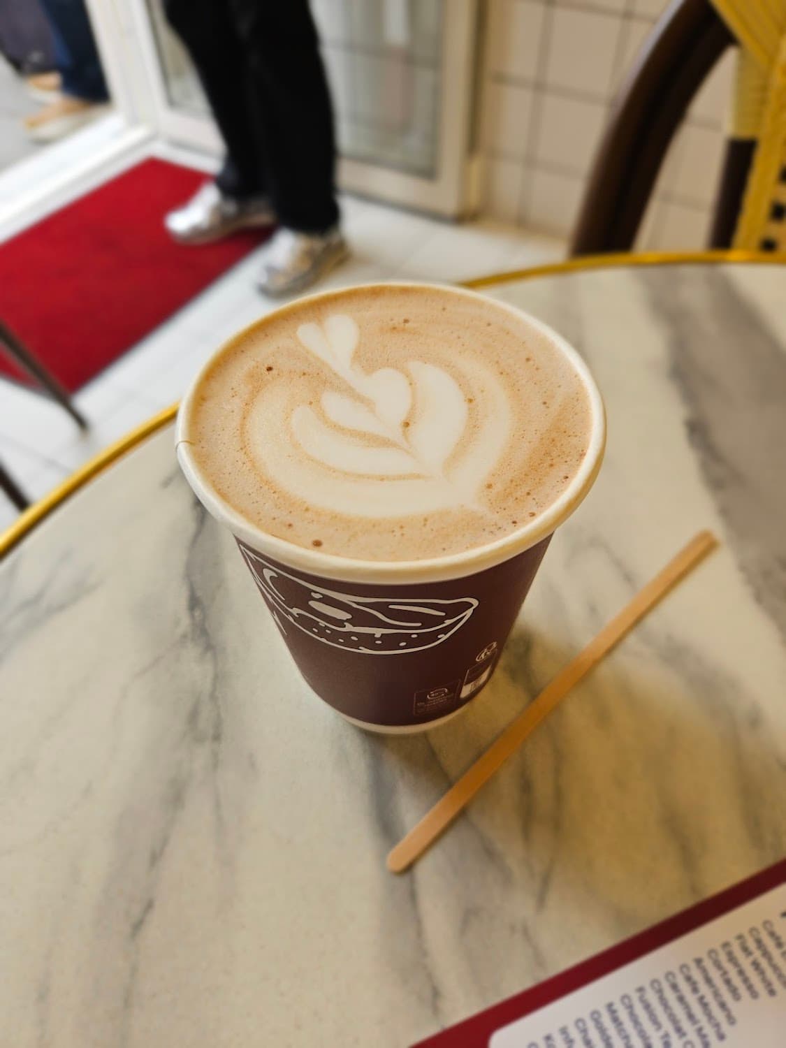 Fidèle — specialty coffee shop in Paris (photo 2)
