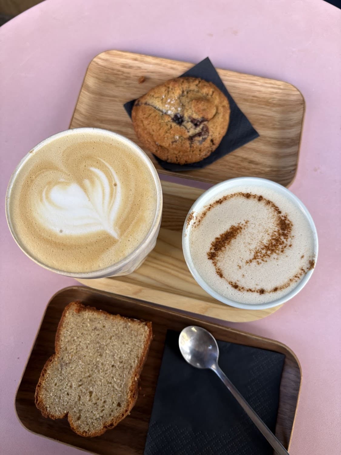 Frappé — specialty coffee shop in Paris (photo 4)