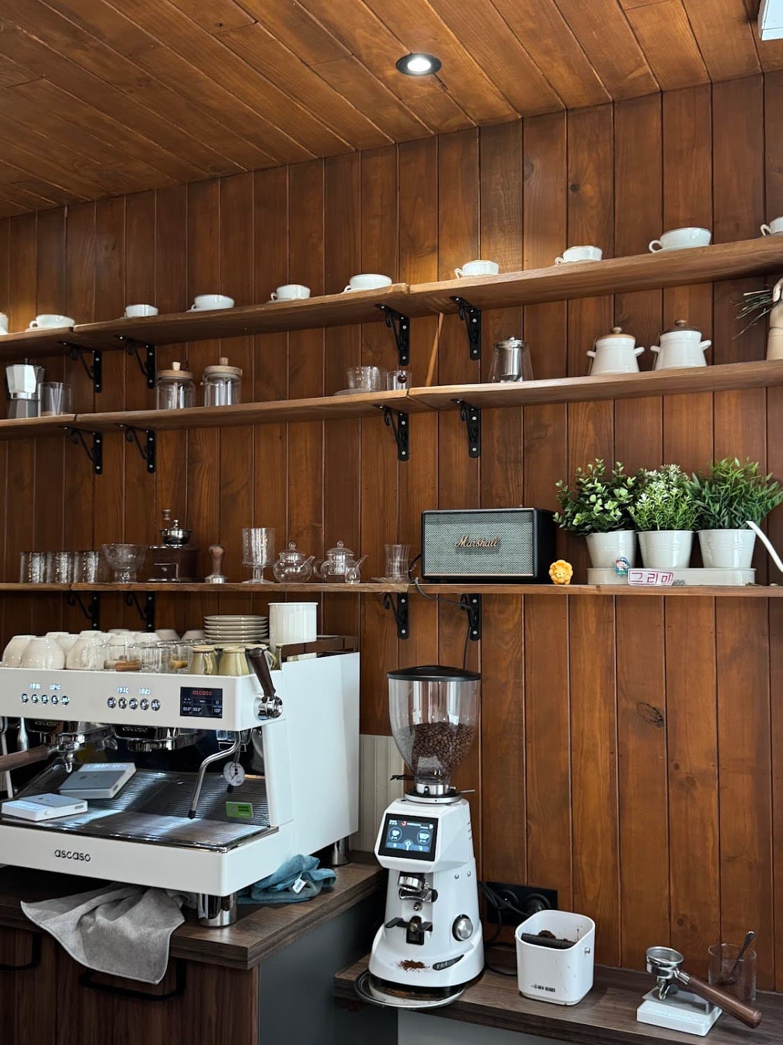 Geurimi, specialty coffee shop in Paris (photo 7)