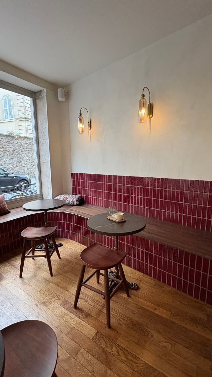 Ginie — specialty coffee shop in Paris (photo 6)