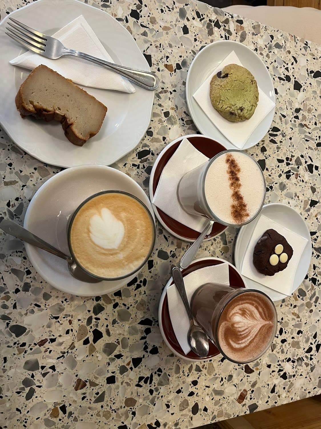 Good News Coffee Shop — specialty coffee shop in Paris (photo 6)