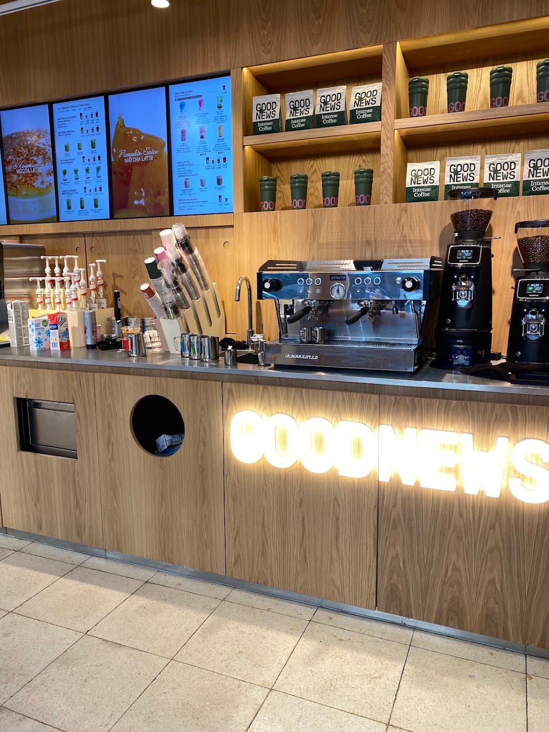 Goodnews - Rue de la Boétie, specialty coffee shop in Paris (photo 3)